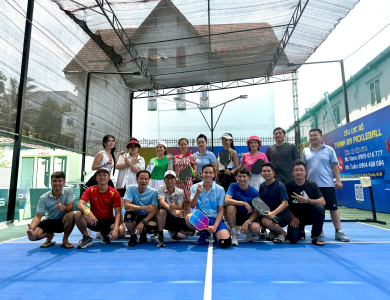 WEEKEND ENTREPRENEURSHIP – KẾT NỐI & KHỞI NGHIỆP